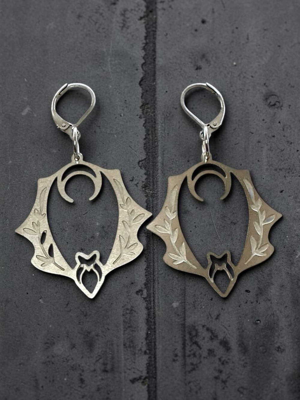 🆕 Bats Under the Moon Laser Etched Dangle Earrings